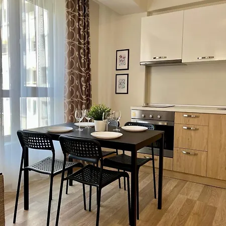 Flora 1 * בורגאס