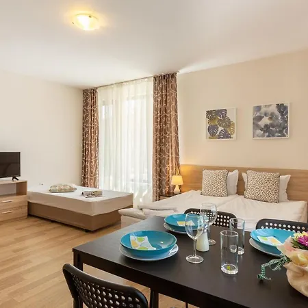 Apartament Flora 1 *