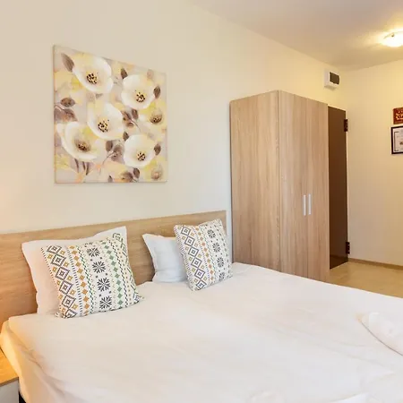 Flora 1 Apartment Burgas City
