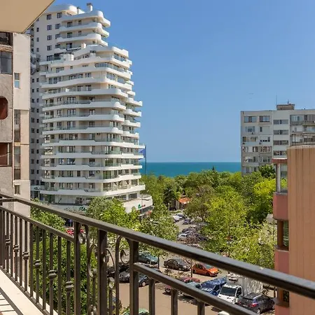 Flora 1 * בורגאס