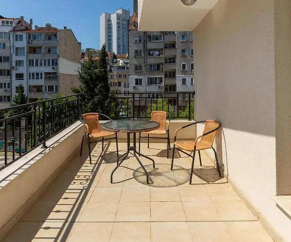 Flora 1 Apartamento Burgas