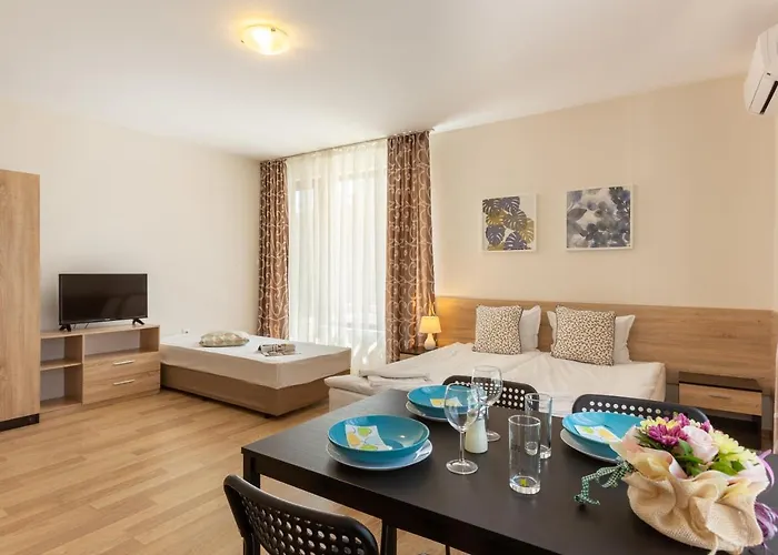 Apartamento Flora 1 *