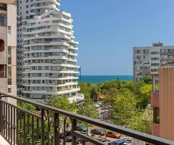 Flora 1 * Burgas Stad