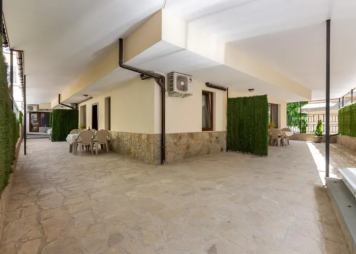 Flora 1 Apartamento *