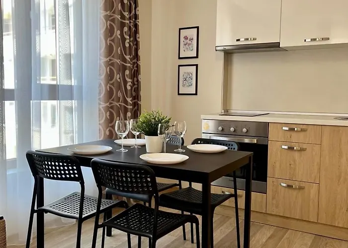 Flora 1 * بورغاس