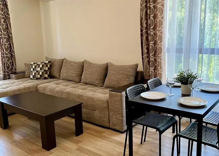 Flora 1 * بورغاس